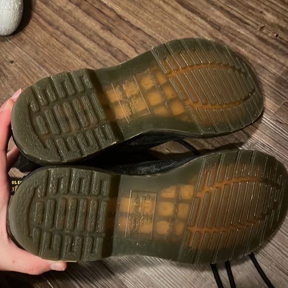 Black doc martens - Picture 2 of 6